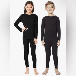 32 Degrees Kids Baselayer Long Sleeve Crew Neck & Legging Set Stay Warm Stay Dry